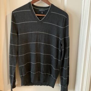 Banana Republic, V Neck Sweater, Silk, Nylon, Cashmere, Men’s, Grey